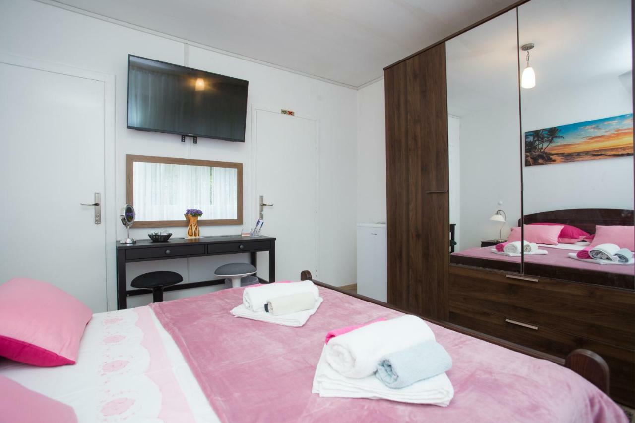 Apartmani Maras Split Exteriör bild