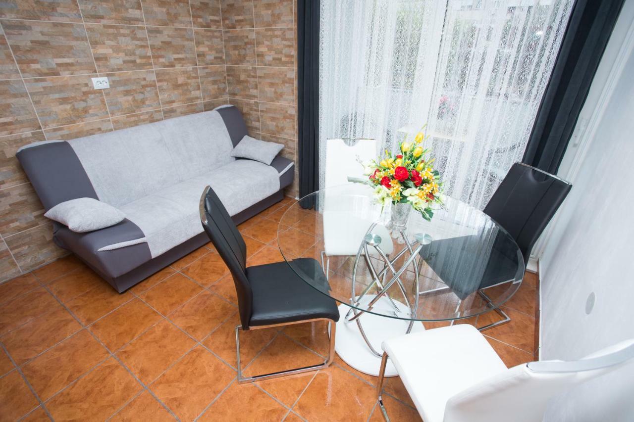 Apartmani Maras Split Exteriör bild